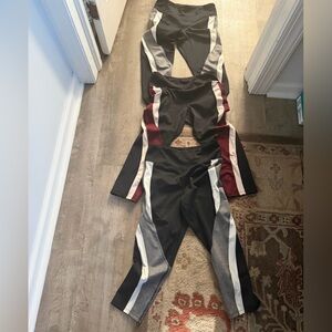 NWOT 3 Pair of AURIQUE CAPRIS Leggings with Striped Accents L